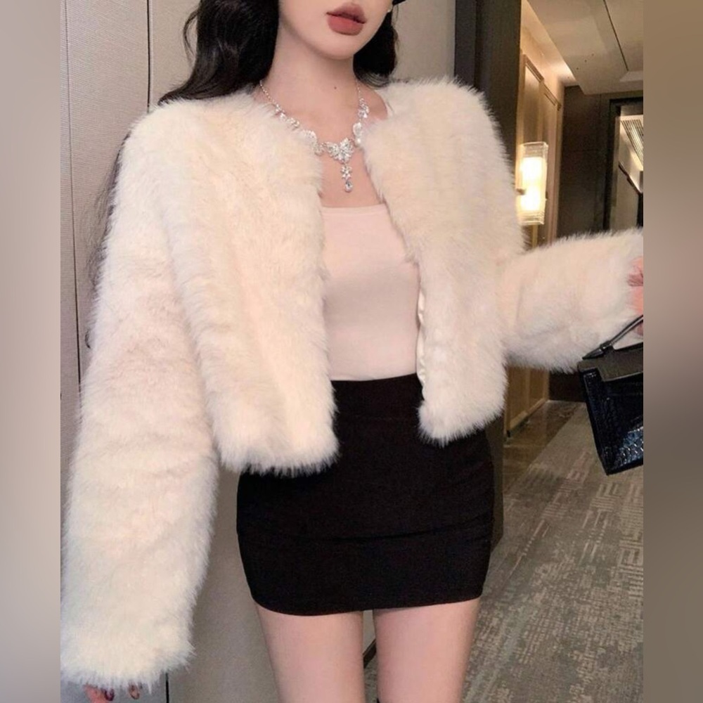 DAZY Women's Solid Color Long Sleeve Open Front Loose Faux Fur Winter Coat